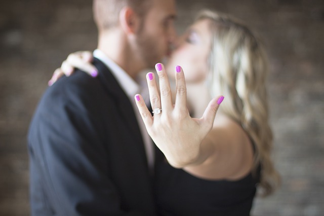 engagement 2268925 640